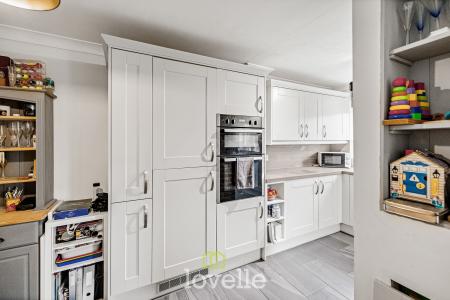 3 bedroom Semi-detached house for sale in Humberston Road, Cleethorpes, DN35