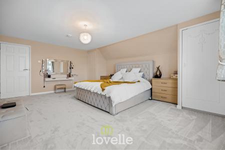 4 bedroom Detached house for sale in Pearson Road, Cleethorpes, DN35