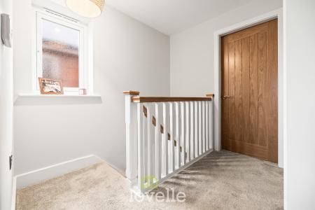 3 bedroom Semi-detached house for sale in Newbold Court, Cleethorpes, DN35