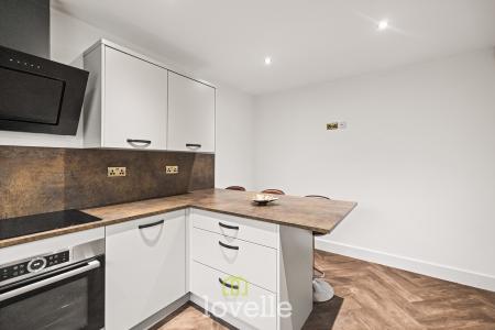 3 bedroom Semi-detached house for sale in Newbold Court, Cleethorpes, DN35