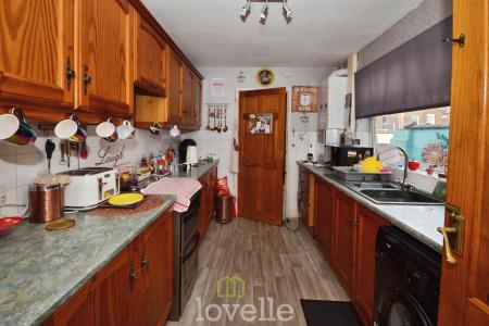 3 bedroom Terraced House for sale in Lovett Street, Cleethorpes, DN35