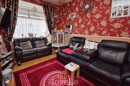 3 bedroom Terraced House for sale in Lovett Street, Cleethorpes, DN35