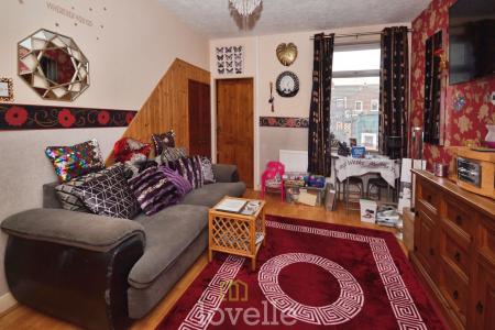 3 bedroom Terraced House for sale in Lovett Street, Cleethorpes, DN35