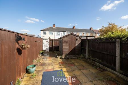 2 bedroom Terraced House for sale in Hinkler Street, Cleethorpes, DN35