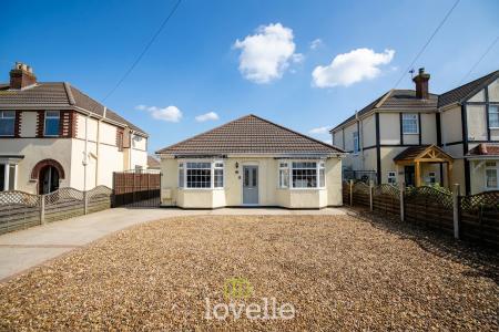 3 bedroom Detached bungalow for sale in North Sea Lane, Cleethorpes, DN35