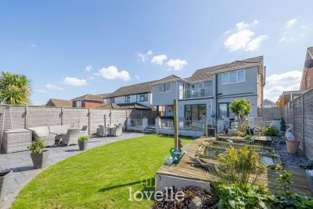 5 bedroom Detached house for sale in Chichester Road, Cleethorpes, DN35