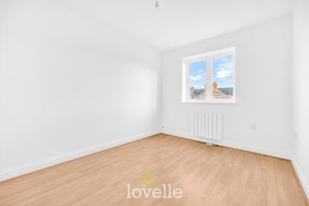 3 bedroom Town house for sale in Saunby Grove, Cleethorpes, DN35