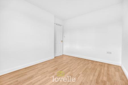 3 bedroom Town house for sale in Saunby Grove, Cleethorpes, DN35