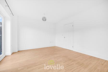 3 bedroom Town house for sale in Saunby Grove, Cleethorpes, DN35