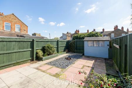 3 bedroom Town house for sale in Saunby Grove, Cleethorpes, DN35