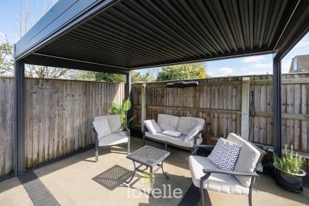 3 bedroom Semi-detached bungalow for sale in Queen Elizabeth Road, Humberston, DN36