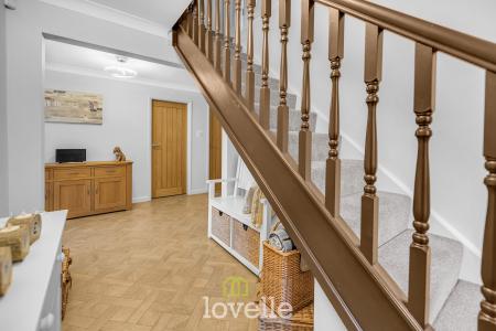 3 bedroom Semi-detached bungalow for sale in Queen Elizabeth Road, Humberston, DN36