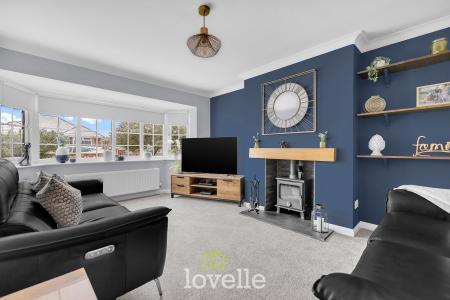 3 bedroom Semi-detached bungalow for sale in Queen Elizabeth Road, Humberston, DN36