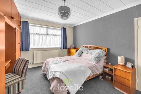 3 bedroom Semi-detached bungalow for sale in Pretymen Crescent, New Waltham, DN36