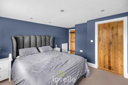 4 bedroom Detached house for sale in Main Street, Fulstow, LN11