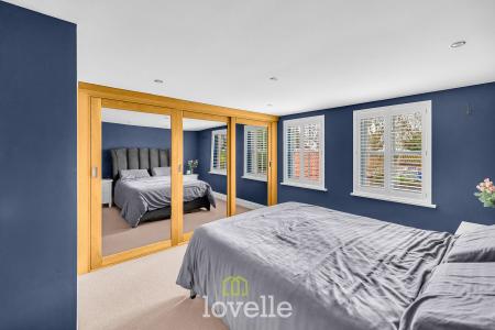 4 bedroom Detached house for sale in Main Street, Fulstow, LN11