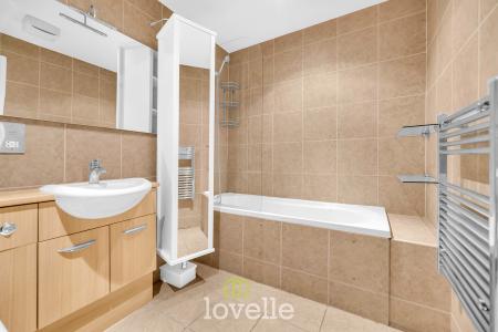 2 bedroom Apartment for sale in St Josephs Court, Cleethorpes, DN35