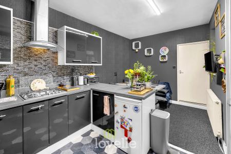 5 bedroom Town house for sale in Harrington Street, Cleethorpes, DN35