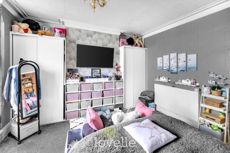 5 bedroom Town house for sale in Harrington Street, Cleethorpes, DN35