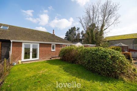 2 bedroom Semi-detached bungalow for sale in Lock Road, North Cotes, DN36