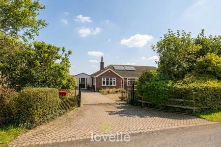 2 bedroom Semi-detached bungalow for sale in Lock Road, North Cotes, DN36