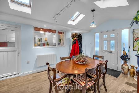 2 bedroom Semi-detached bungalow for sale in Lock Road, North Cotes, DN36