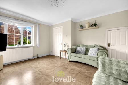 3 bedroom Semi-detached house for sale in Primrose Way, Cleethorpes, DN35