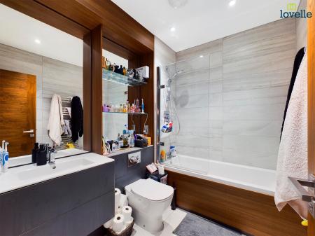 1 bedroom Flat for sale in Brayford Wharf North, Lincoln, LN1