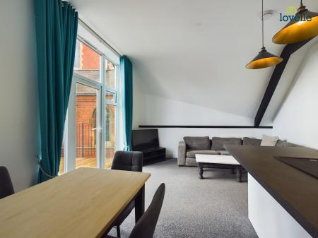 5 bedroom Semi-detached house for sale in Cromwell Street, Lincoln, LN2