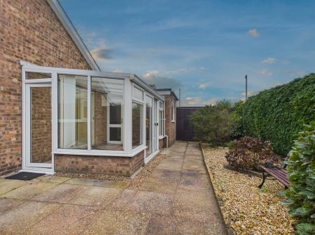 3 bedroom Detached bungalow for sale in Kisgate, Sturton By Stow, LN1