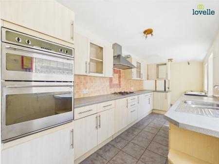 4 bedroom Terraced House for sale in Nelthorpe Street, Lincoln, LN5