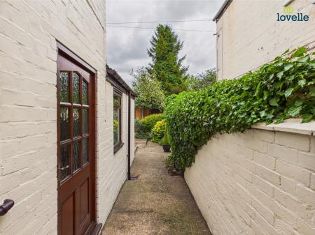 3 bedroom Terraced House for sale in Hewson Road, Lincoln, LN1