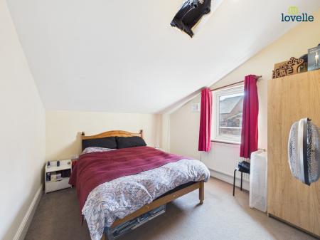 2 bedroom Flat for sale in Monks Road, Lincoln, LN2