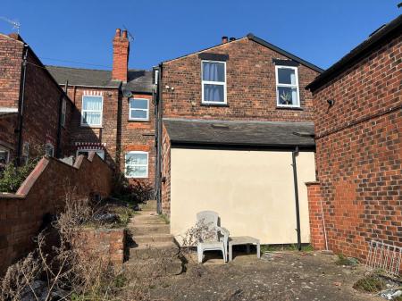 2 bedroom Flat for sale in Monks Road, Lincoln, LN2
