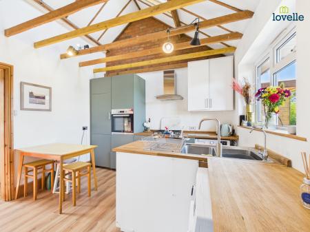 3 bedroom Semi-detached house for sale in Nettleton Road, Caistor, LN7