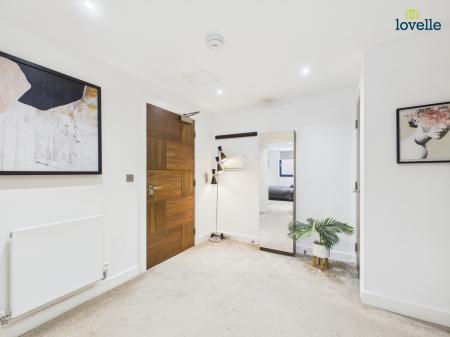 2 bedroom Flat for sale in One The Brayford, Lincoln, LN1