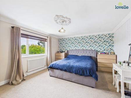 4 bedroom Detached house for sale in Westfield Drive, North Greetwell, LN2