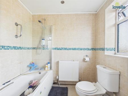 3 bedroom Detached house for sale in Willowfield Avenue, Nettleham, LN2