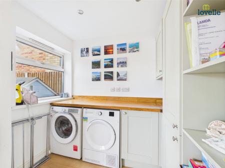 3 bedroom Detached house for sale in Willowfield Avenue, Nettleham, LN2