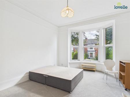 6 bedroom House to let in West Parade, Lincoln