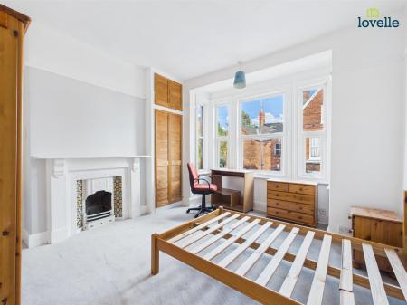 6 bedroom House to let in West Parade, Lincoln