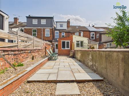 4 bedroom Terraced House for sale in Charles Street West, Lincoln, LN1