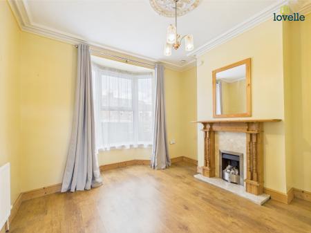 3 bedroom Semi-detached house for sale in Boultham Avenue, Lincoln, LN5