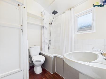 3 bedroom Semi-detached house for sale in Boultham Avenue, Lincoln, LN5