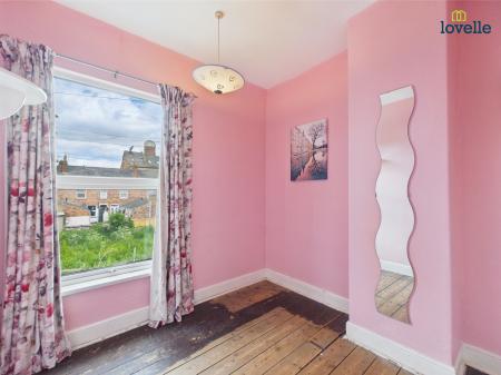 3 bedroom Semi-detached house for sale in Boultham Avenue, Lincoln, LN5
