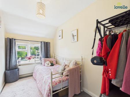 3 bedroom Semi-detached house for sale in Swift Gardens, Lincoln, LN2