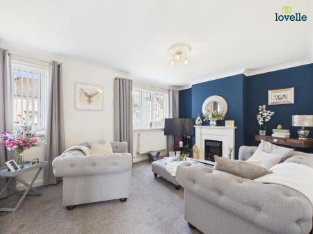 3 bedroom Semi-detached house for sale in Swift Gardens, Lincoln, LN2