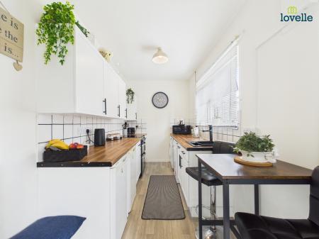3 bedroom Semi-detached house for sale in Swift Gardens, Lincoln, LN2