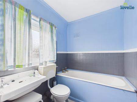 3 bedroom Semi-detached house for sale in East Liberty, Lincoln, LN2