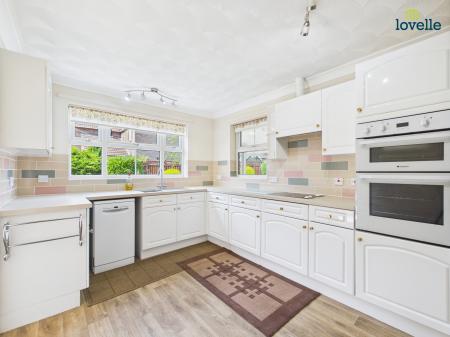 3 bedroom Detached bungalow for sale in Finch Way, Wragby, LN8